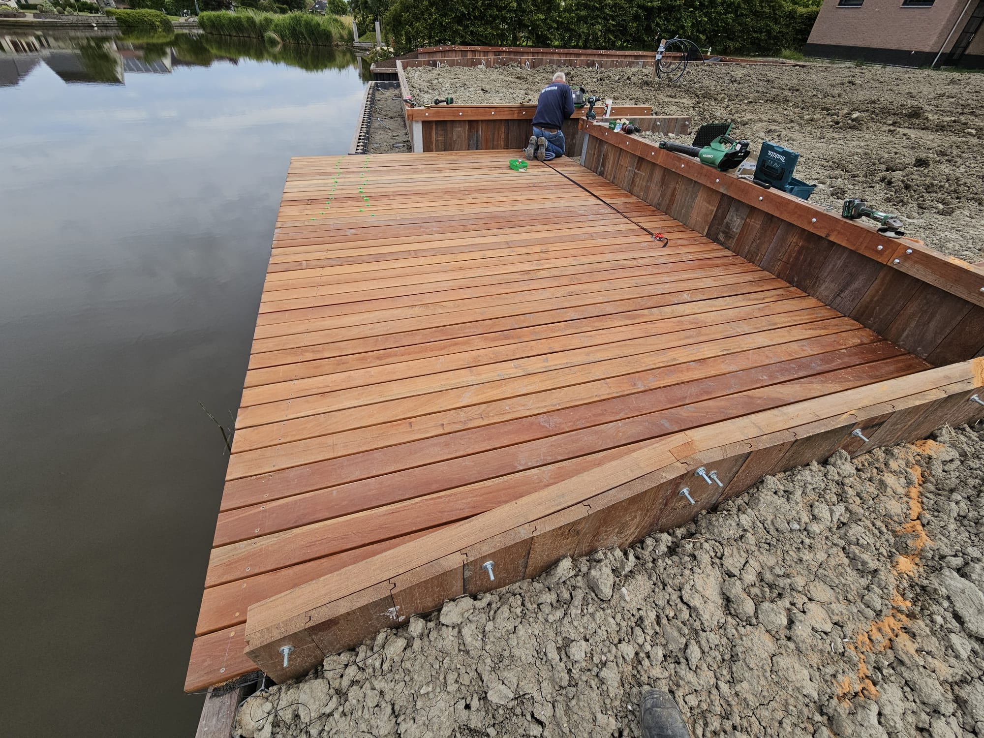 Vlonderterras aan het water — foto 19